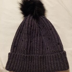 Pom pom sparkle beanie